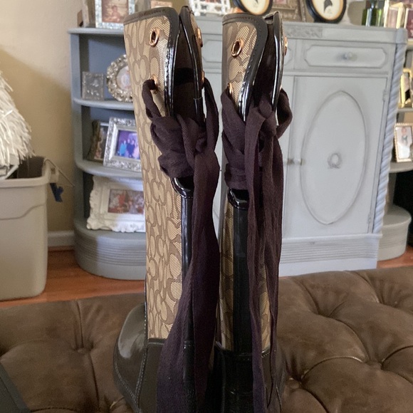 Coach size 37 rain boots - Picture 2 of 3